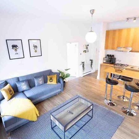 Lovely 2 Bedroom Apartment In Chelsea Sw3 ลอนดอน ภายนอก รูปภาพ